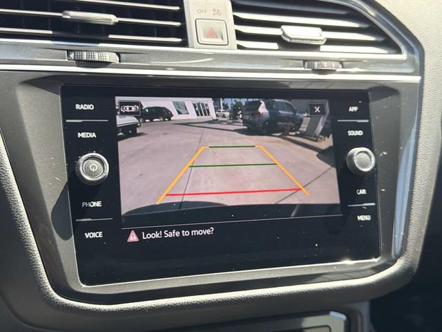 Certified 2023 Volkswagen Tiguan SE FWD image 21