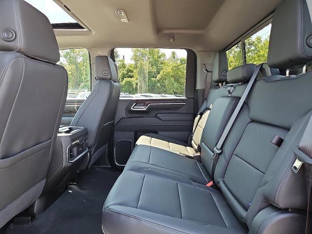 New 2026 GMC Sierra 2500 SLT image 8