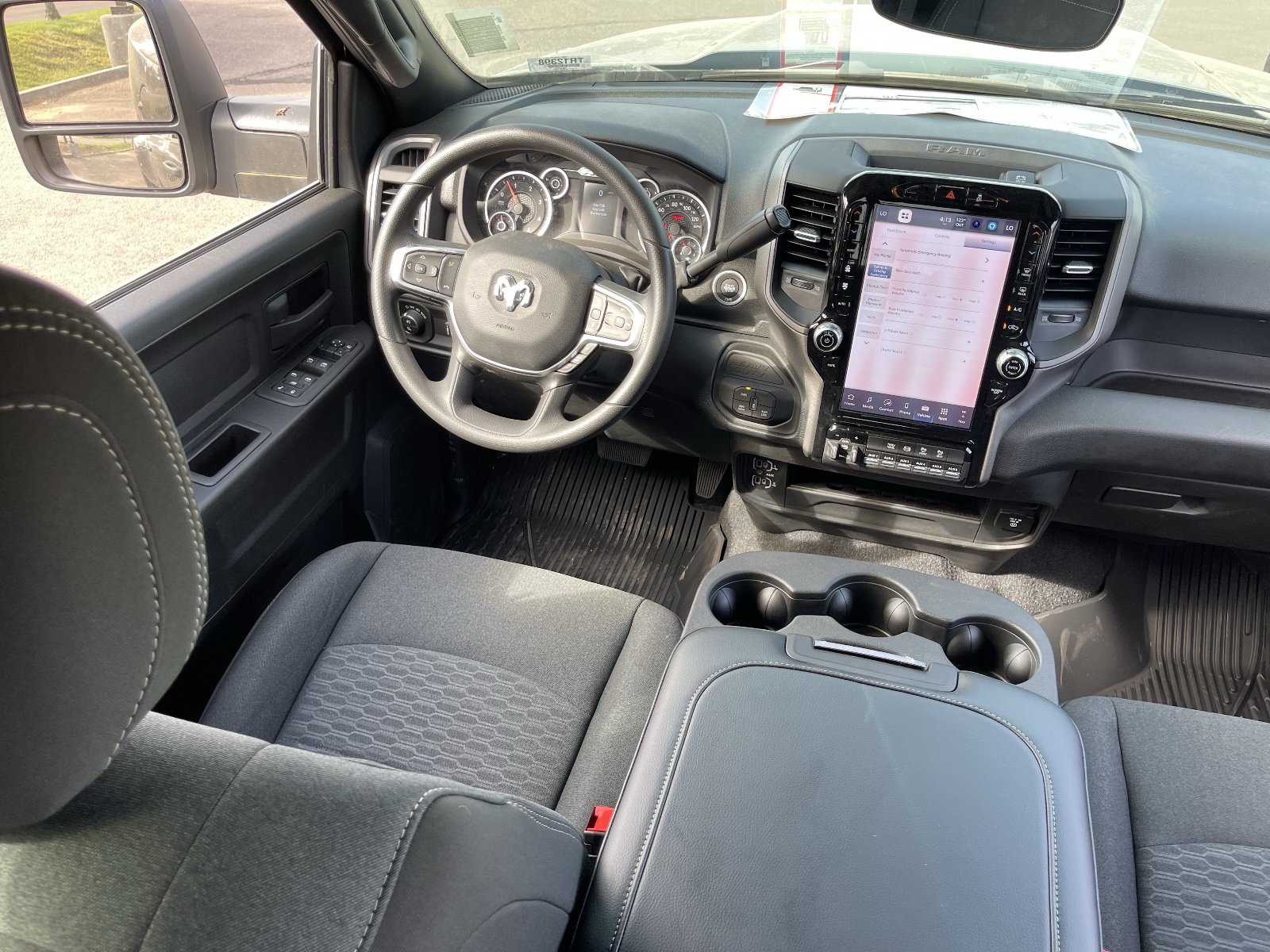 New 2026 RAM 3500 Tradesman AWD/4WD image 14
