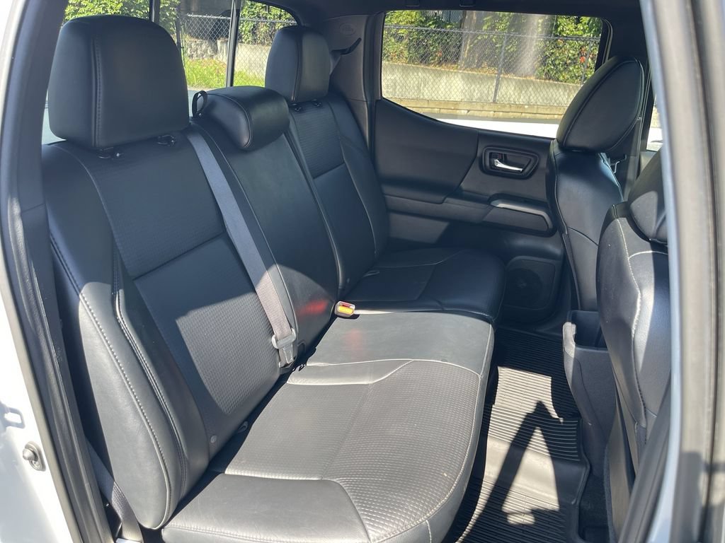 Used 2019 Toyota Tacoma TRD Off-Road AWD/4WD image 27
