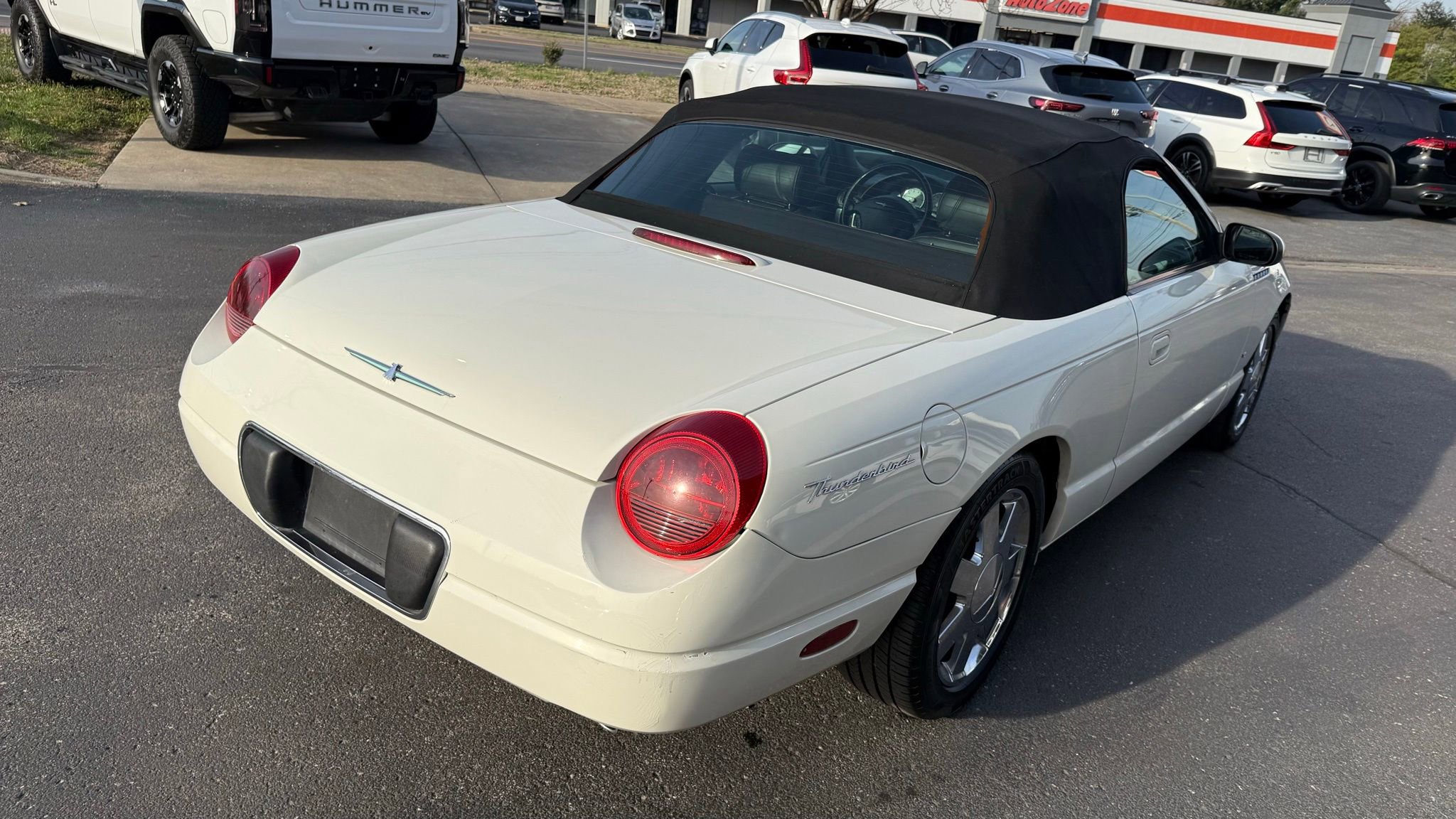 Used 2003 Ford Thunderbird image 41