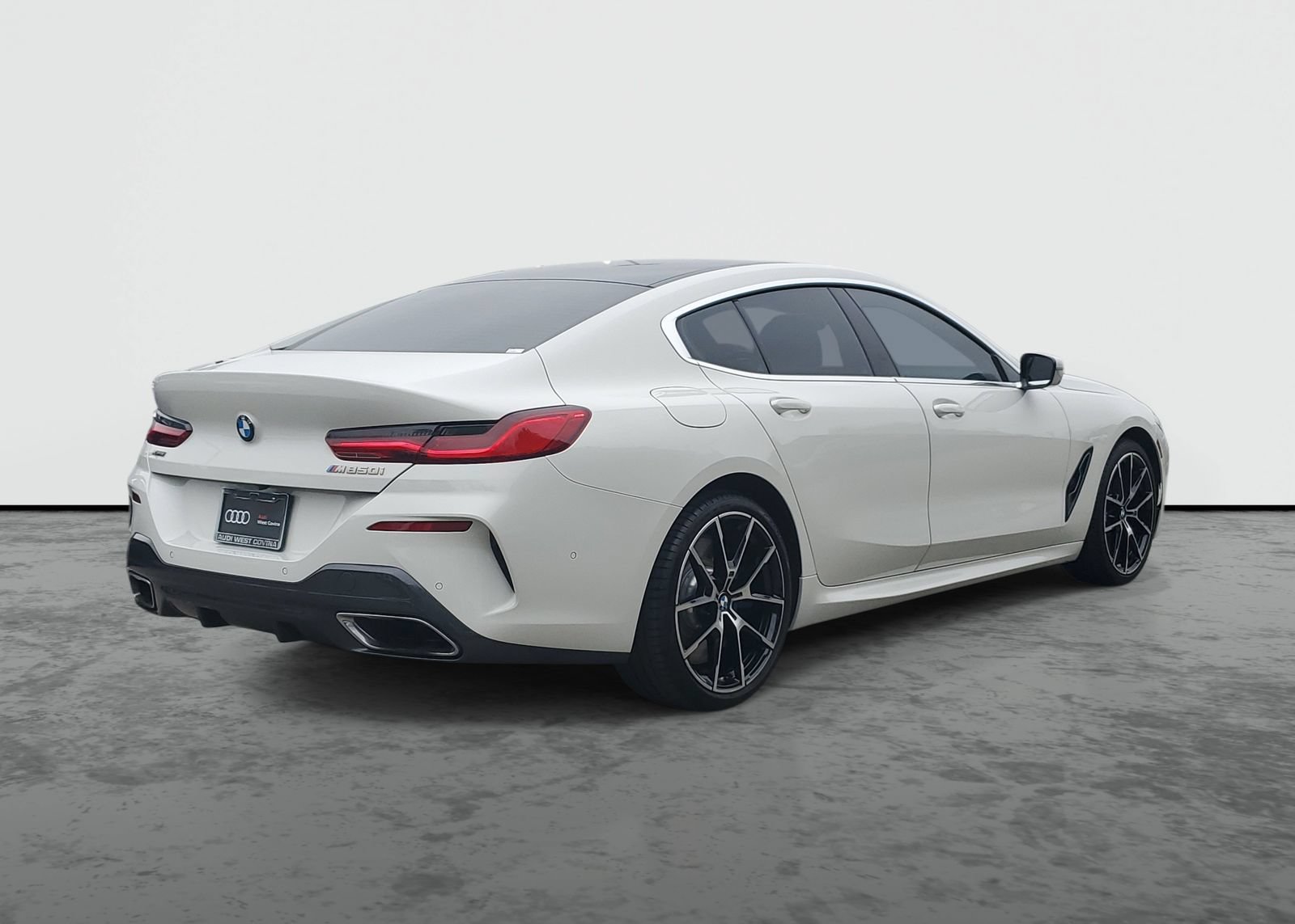 Used 2022 BMW M850i Gran Coupe xDrive w/ Driving Assistance Package AWD/4WD image 4