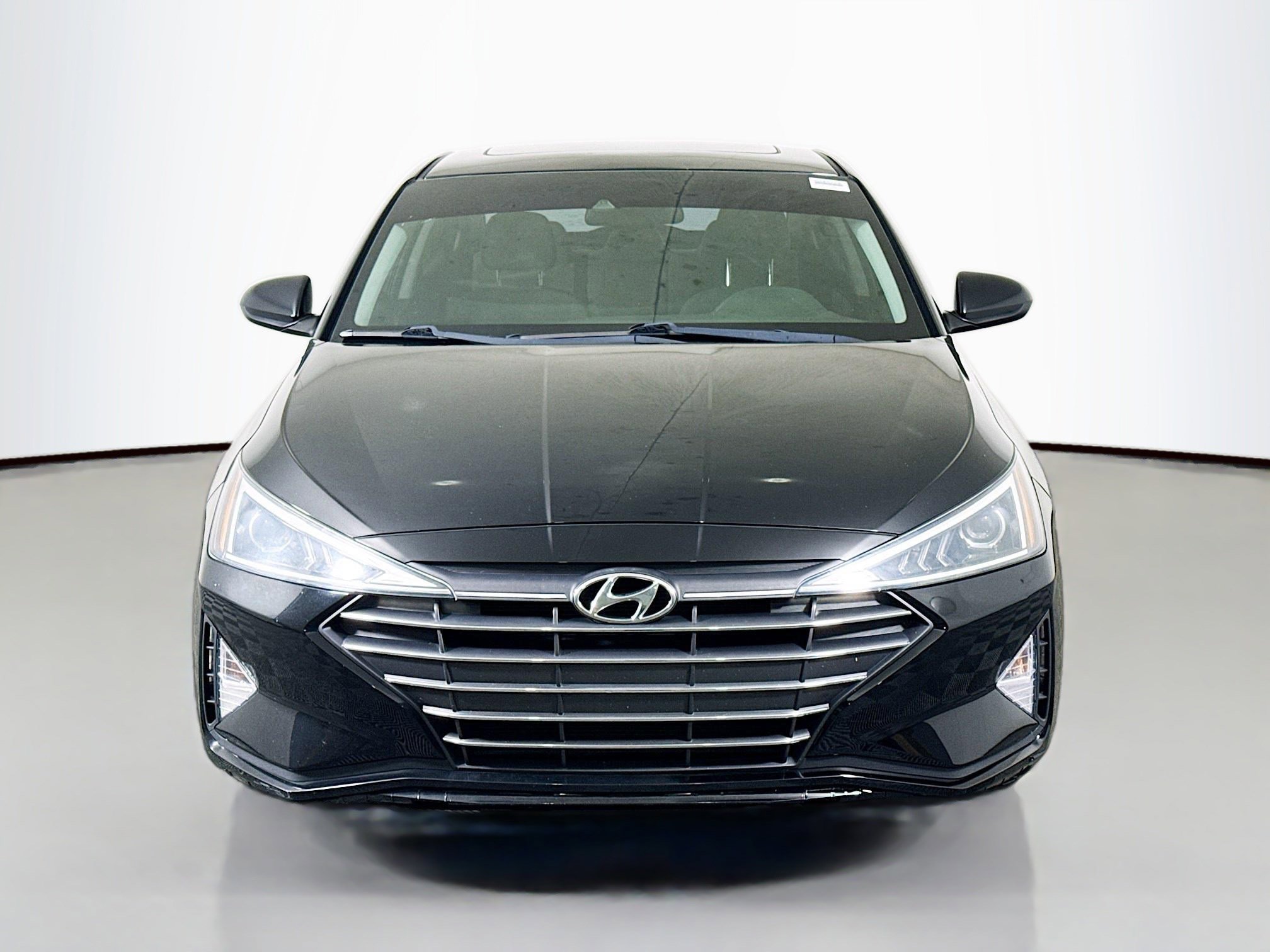 Used 2019 Hyundai Elantra Value Edition image 2