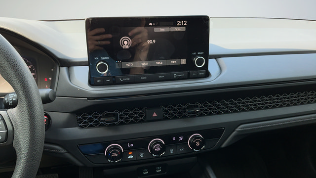Used 2025 Honda Accord LX image 15