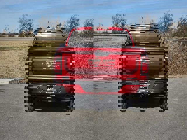 Used 2024 GMC Canyon Elevation w/ Convenience Package image 6