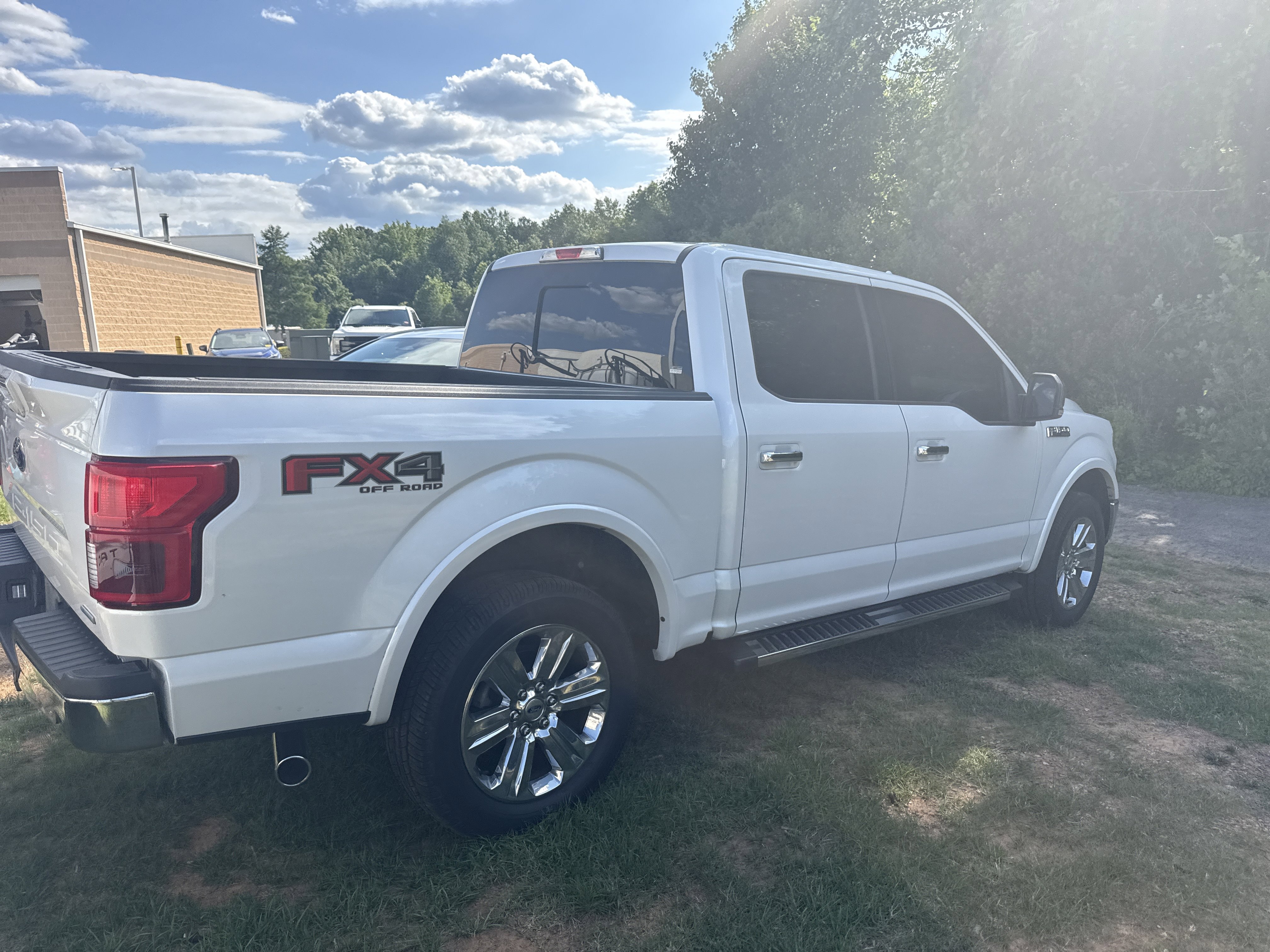 Used 2018 Ford F150 Lariat AWD/4WD image 6