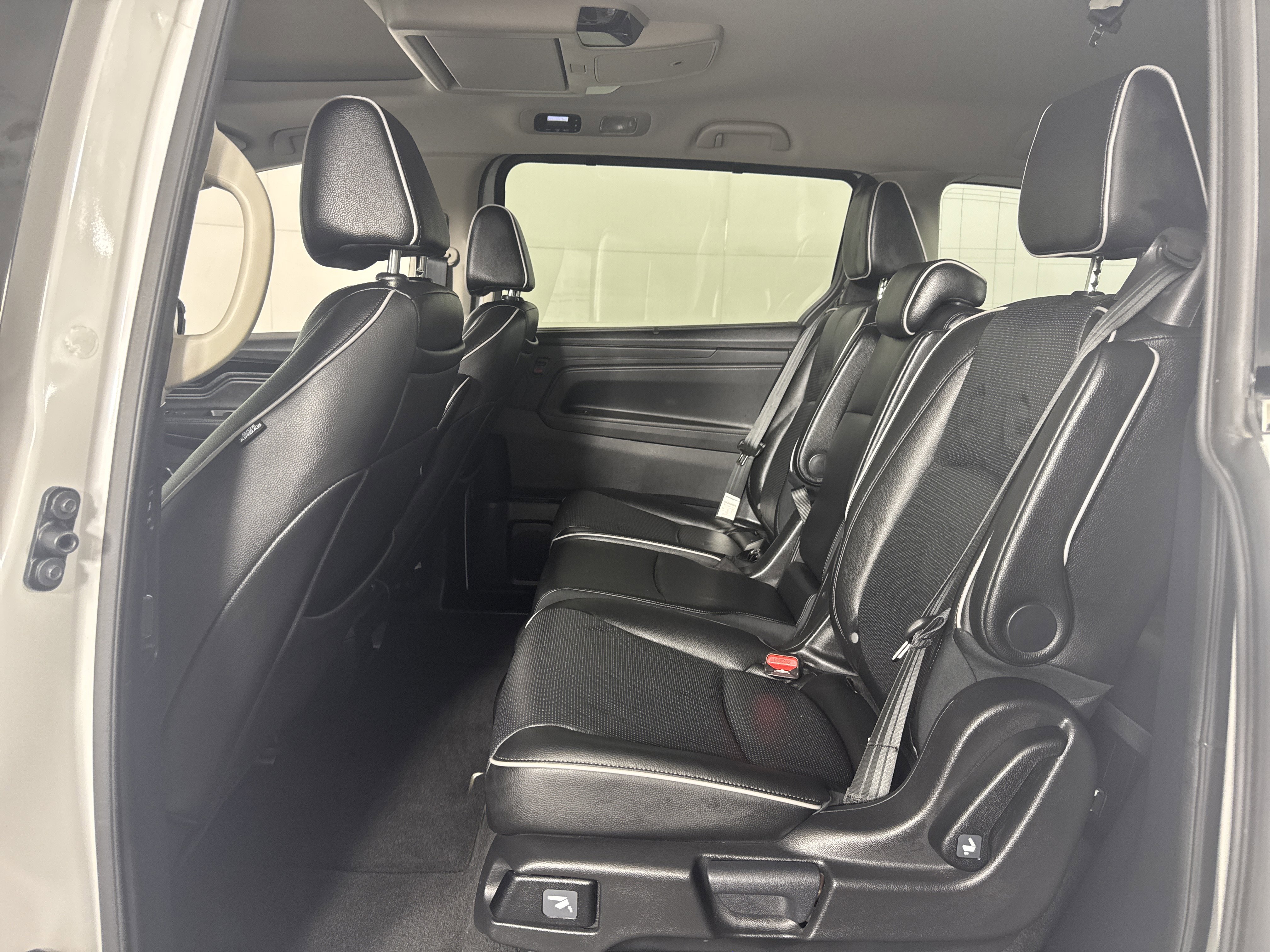 Certified 2025 Honda Odyssey Elite image 15
