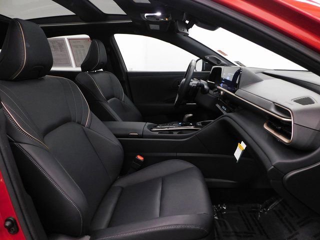 Used 2025 Toyota Crown Platinum image 30