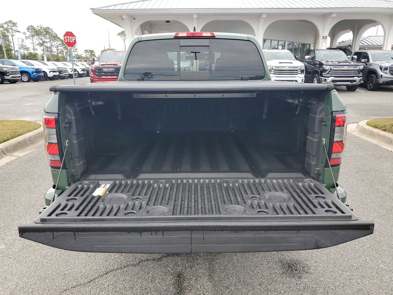 Used 2023 Nissan Frontier Pro-X w/ Pro-X Premium Package image 5