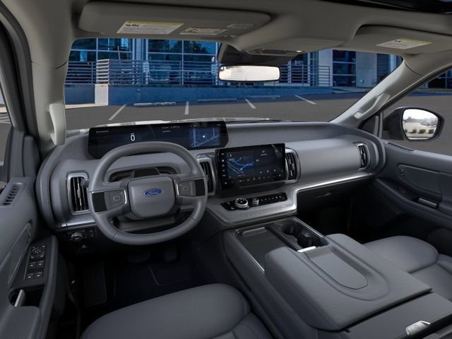 New 2026 Ford Expedition Active image 9