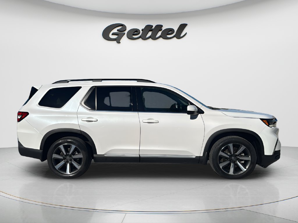 Used 2024 Honda Pilot Touring image 4