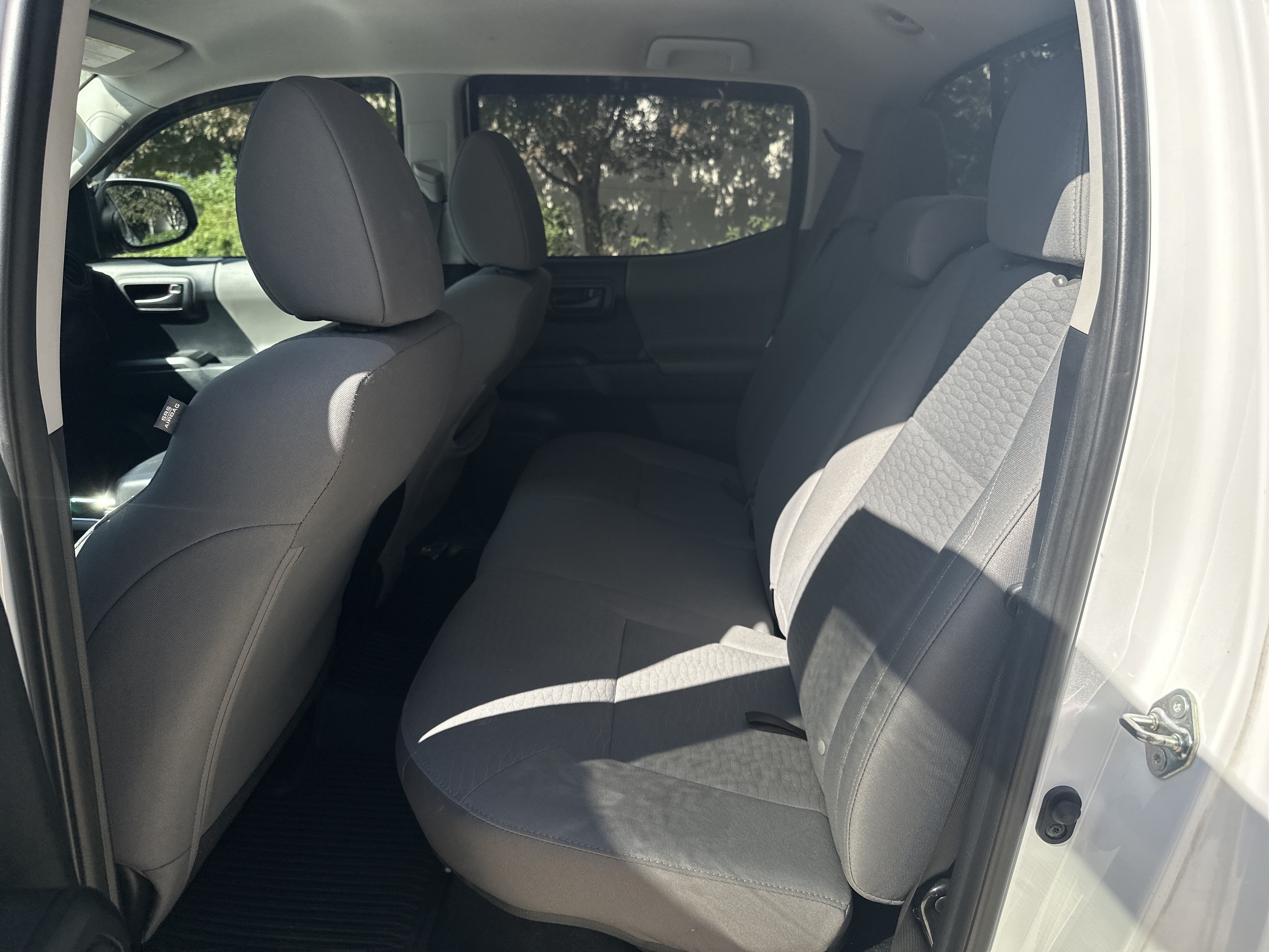 Used 2018 Toyota Tacoma SR w/ SR Convenience Package AWD/4WD image 28