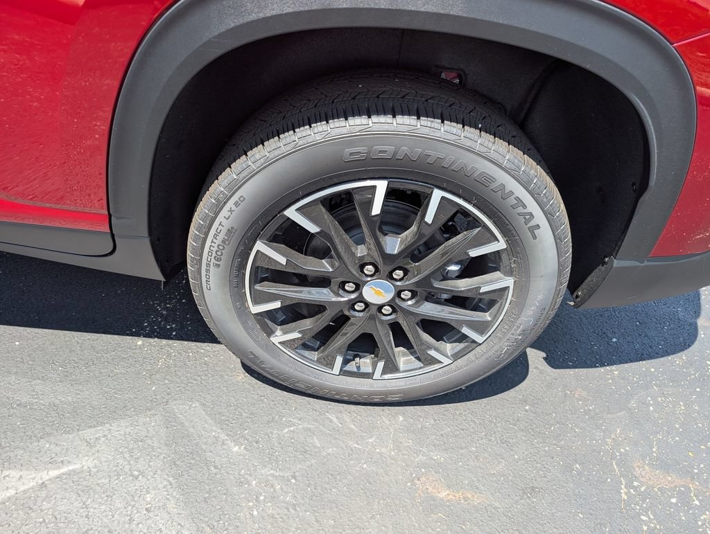 New 2026 Chevrolet Traverse LT w/ Sun and Wheel Package AWD/4WD image 23