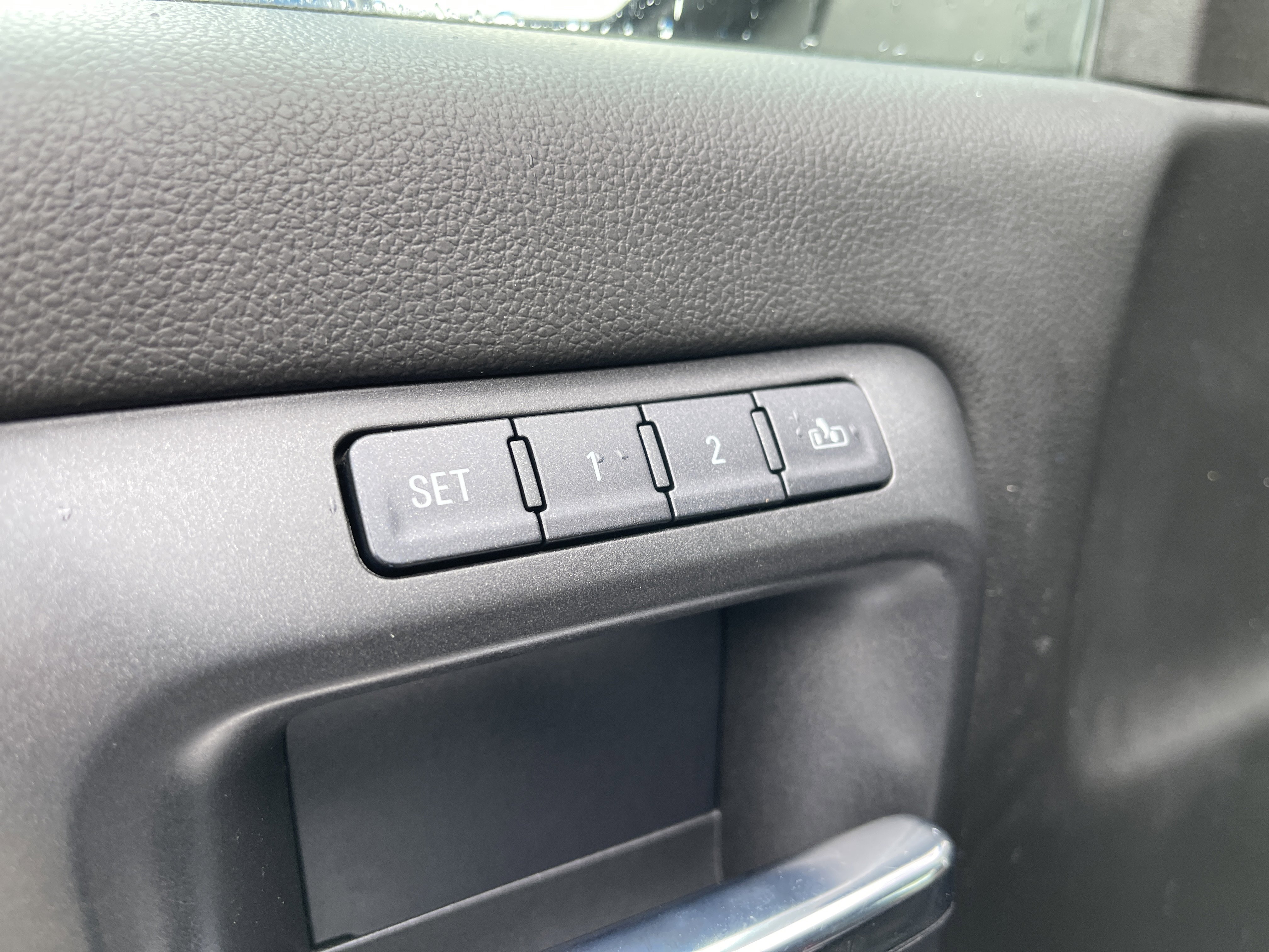 Used 2015 Chevrolet Silverado 1500 LTZ w/ LTZ Plus Package image 19