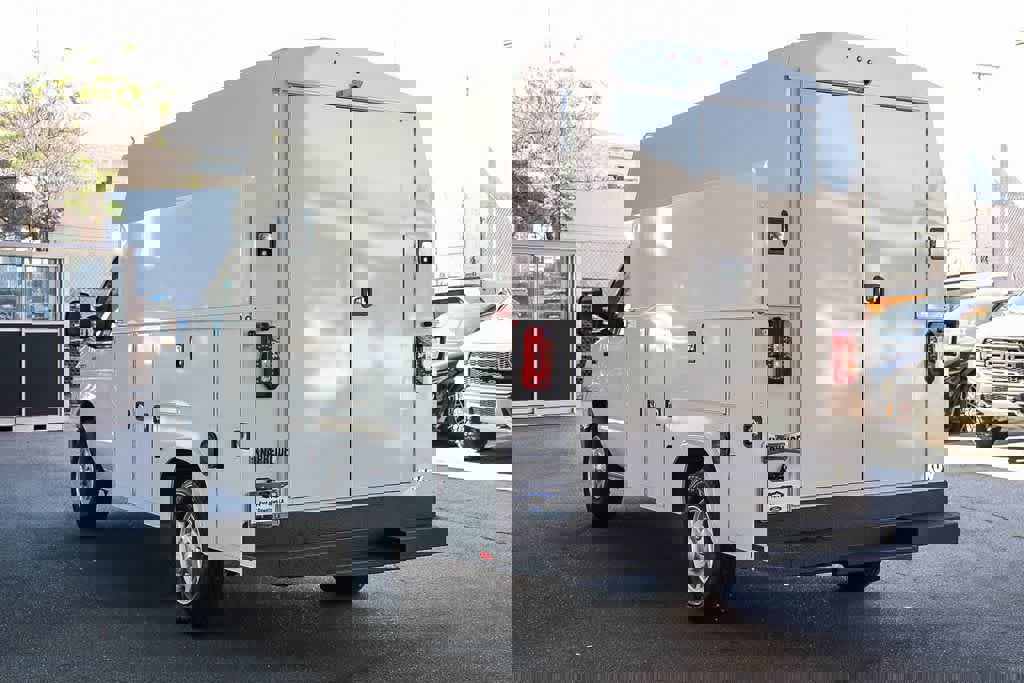 New 2026 Ford E-350 and Econoline 350 Super Duty w/ Power Equipment Group image 8