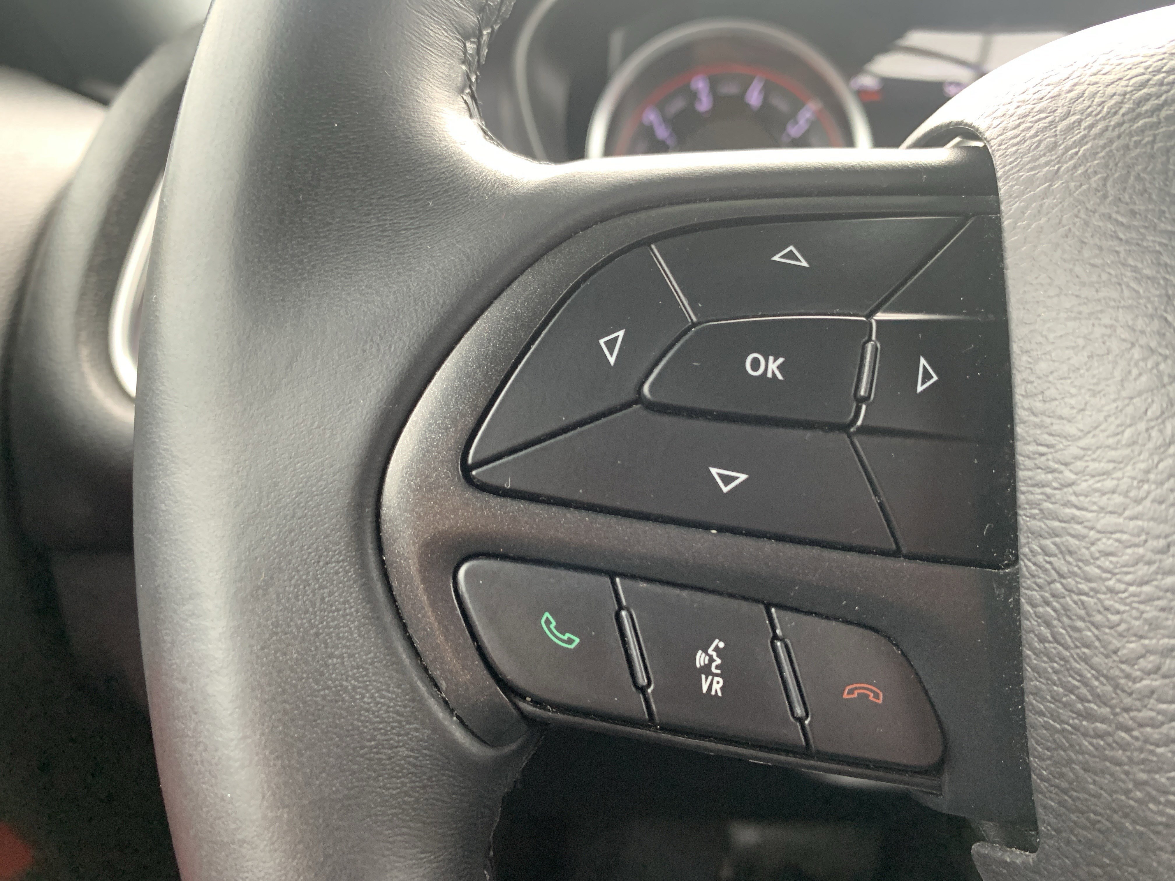 Used 2018 Dodge Challenger SXT image 19