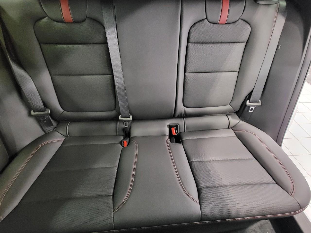 Used 2025 Chevrolet Trax RS w/ Sunroof Package image 22