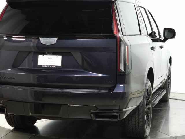 Certified 2024 Cadillac Escalade Sport w/ LPO, ONYX Package image 9