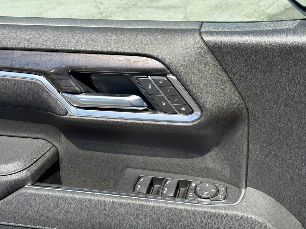 New 2026 Chevrolet Silverado 1500 LTZ w/ LTZ Premium Package RWD image 15