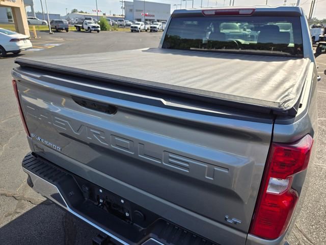 Used 2023 Chevrolet Silverado 1500 LT image 17