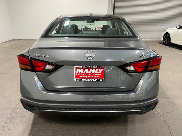 Used 2024 Nissan Altima 2.5 SV FWD image 4