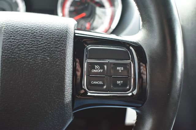 Used 2017 Dodge Grand Caravan SXT w/ Driver Convenience Group image 20