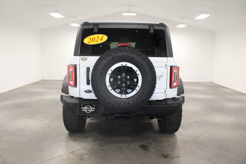 Used 2024 Ford Bronco Badlands image 8