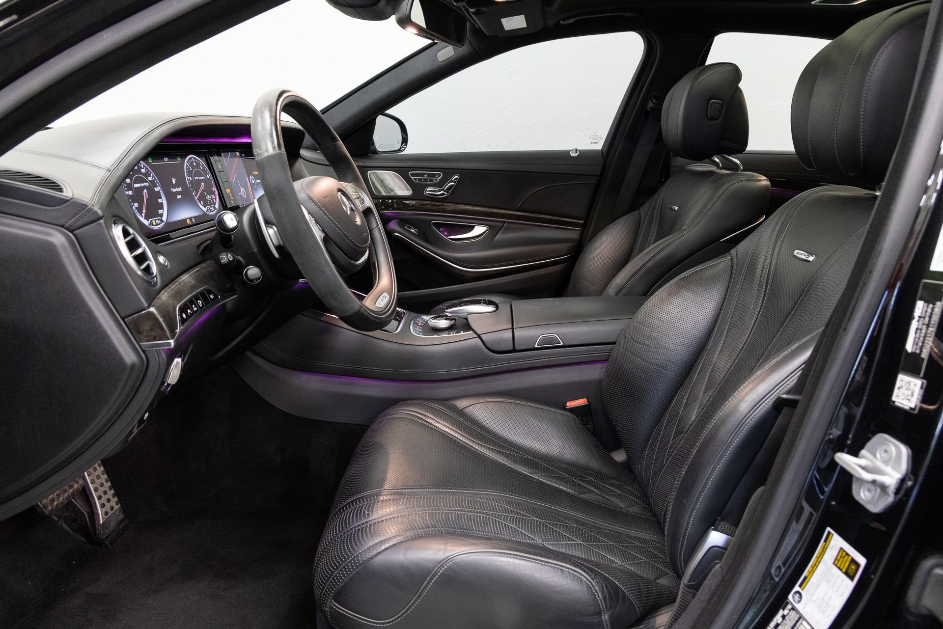 Used 2015 Mercedes-Benz S 63 AMG 4MATIC Sedan w/ Driver Assistance Package image 7