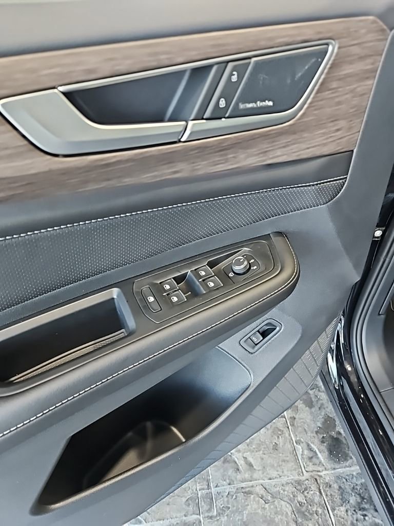 New 2026 Volkswagen Atlas SEL Premium R-Line image 29