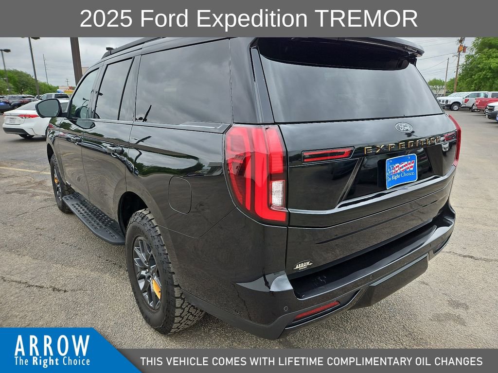Used 2025 Ford Expedition Tremor AWD/4WD image 9