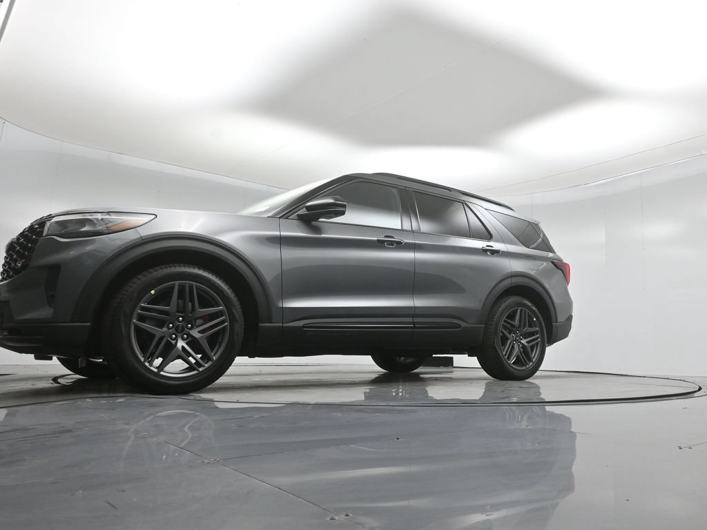 New 2026 Ford Explorer ST w/ Sun And Sound Package AWD/4WD image 43