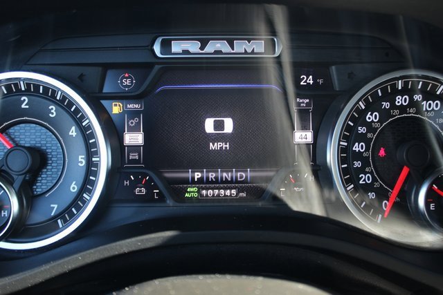 Used 2022 RAM 1500 Laramie w/ Sport Appearance Package image 17