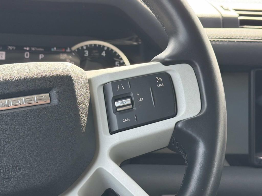 Used 2023 Land Rover Defender 90 S AWD/4WD image 10