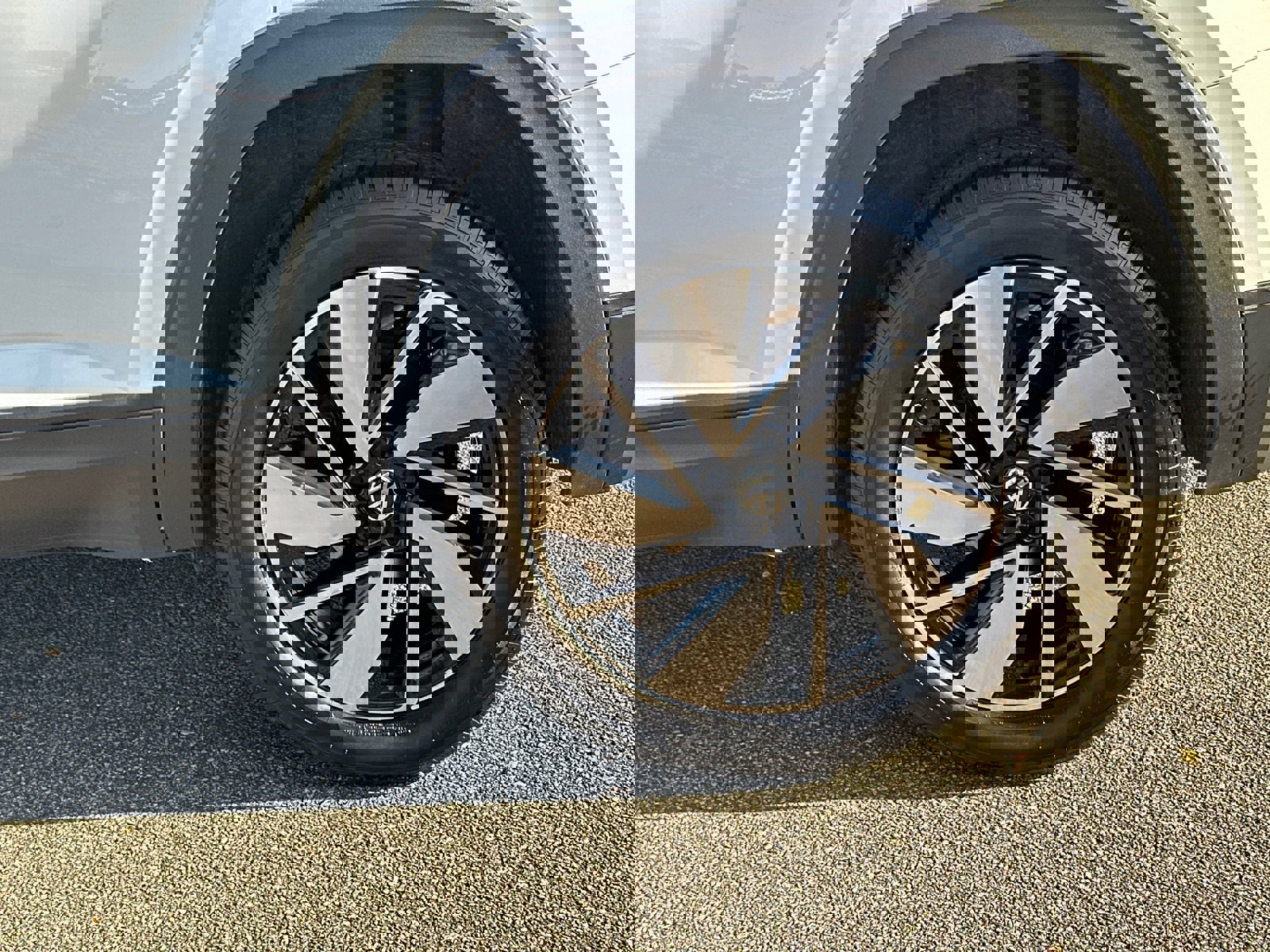 Used 2024 Volkswagen Atlas SE image 20