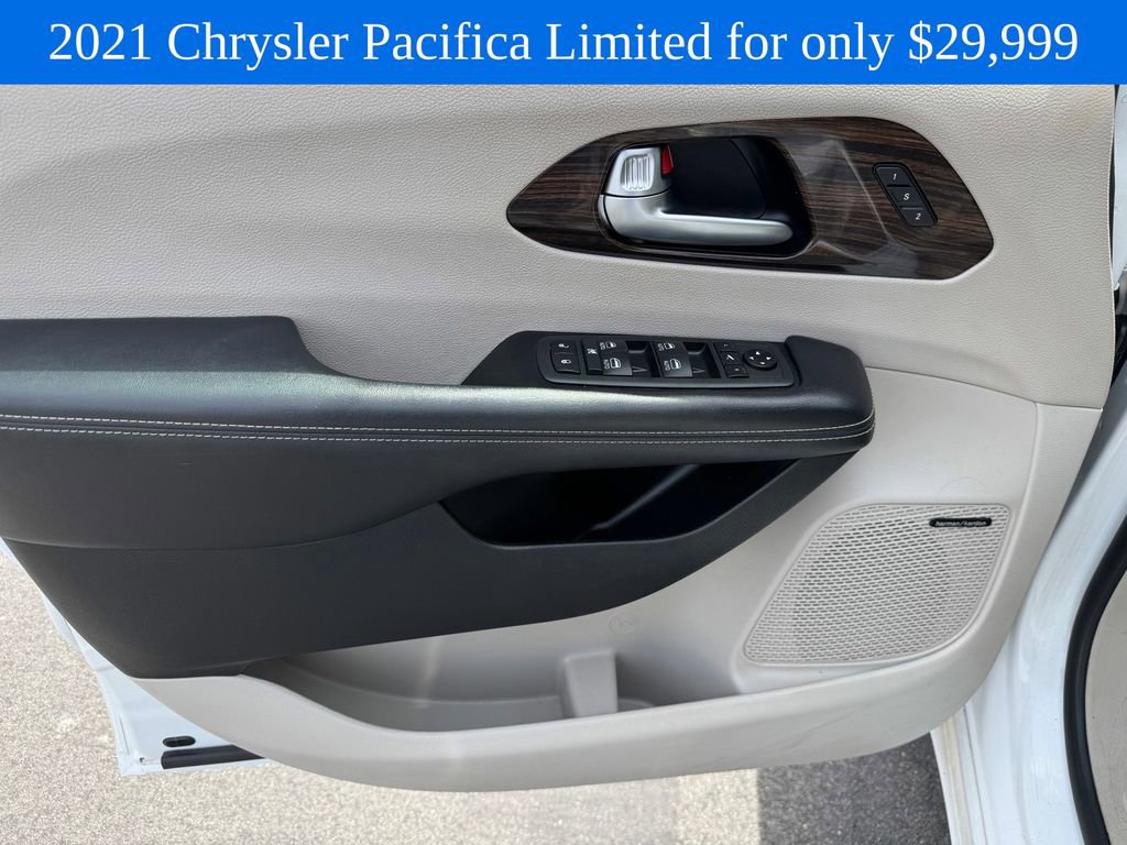 Used 2021 Chrysler Pacifica Limited w/ Premium & Safety Sphere Group AWD/4WD image 19