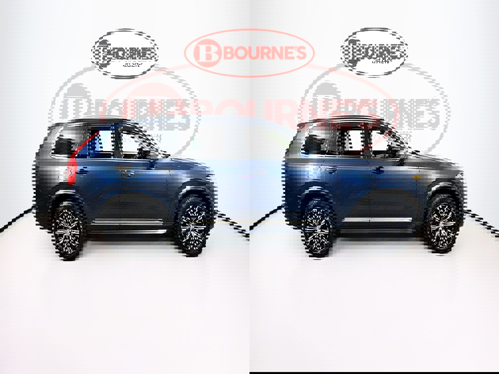 Used 2025 Volvo XC90 B5 Core image 12