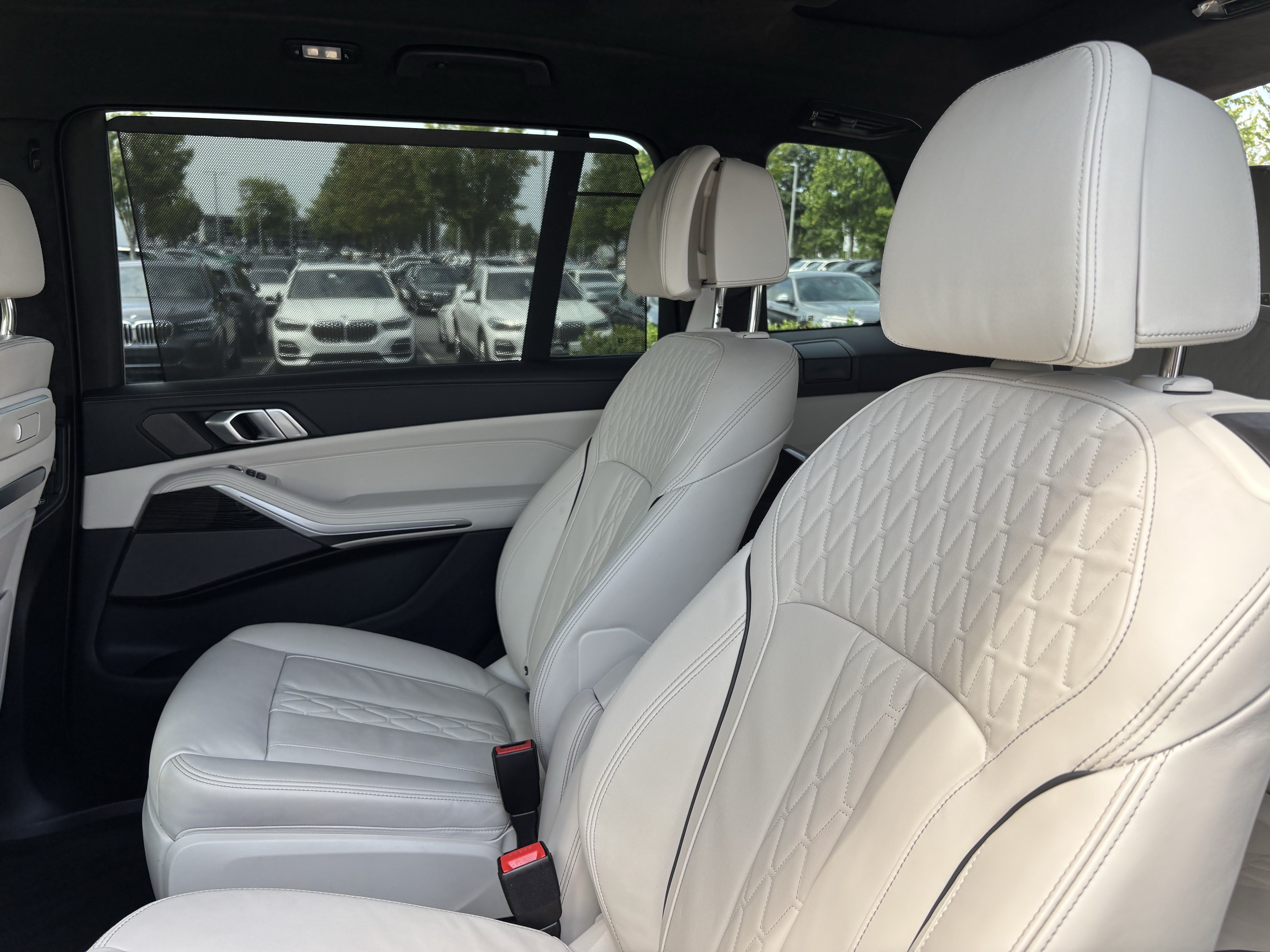 Used 2026 BMW X7 xDrive40i AWD/4WD image 33