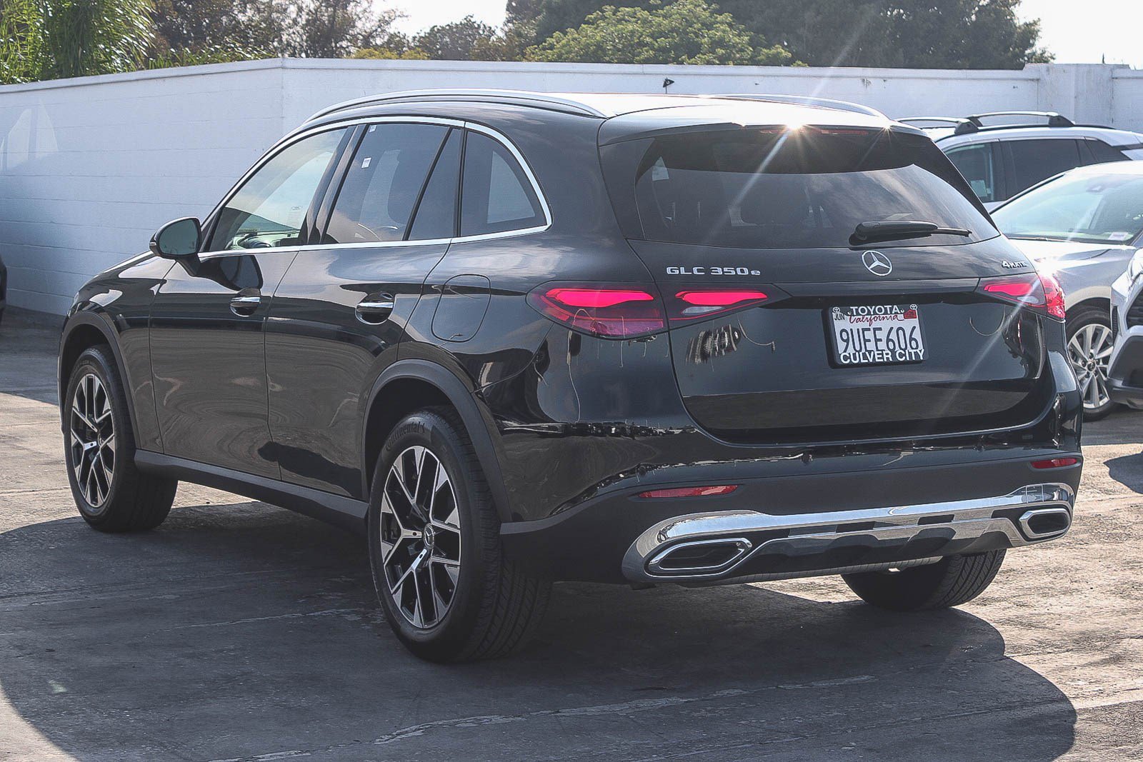 Used 2025 Mercedes-Benz GLC 350e 4MATIC image 7