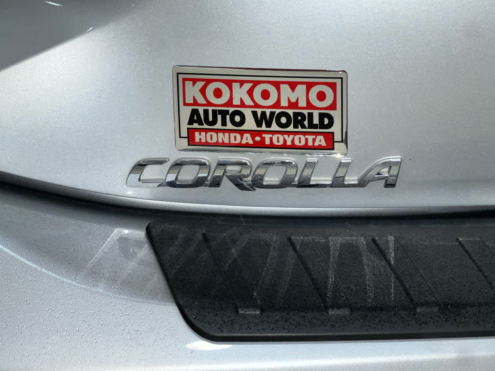 Used 2023 Toyota Corolla SE w/ SE Premium Package FWD image 10