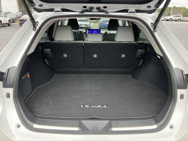 Certified 2024 Toyota Venza Limited image 31