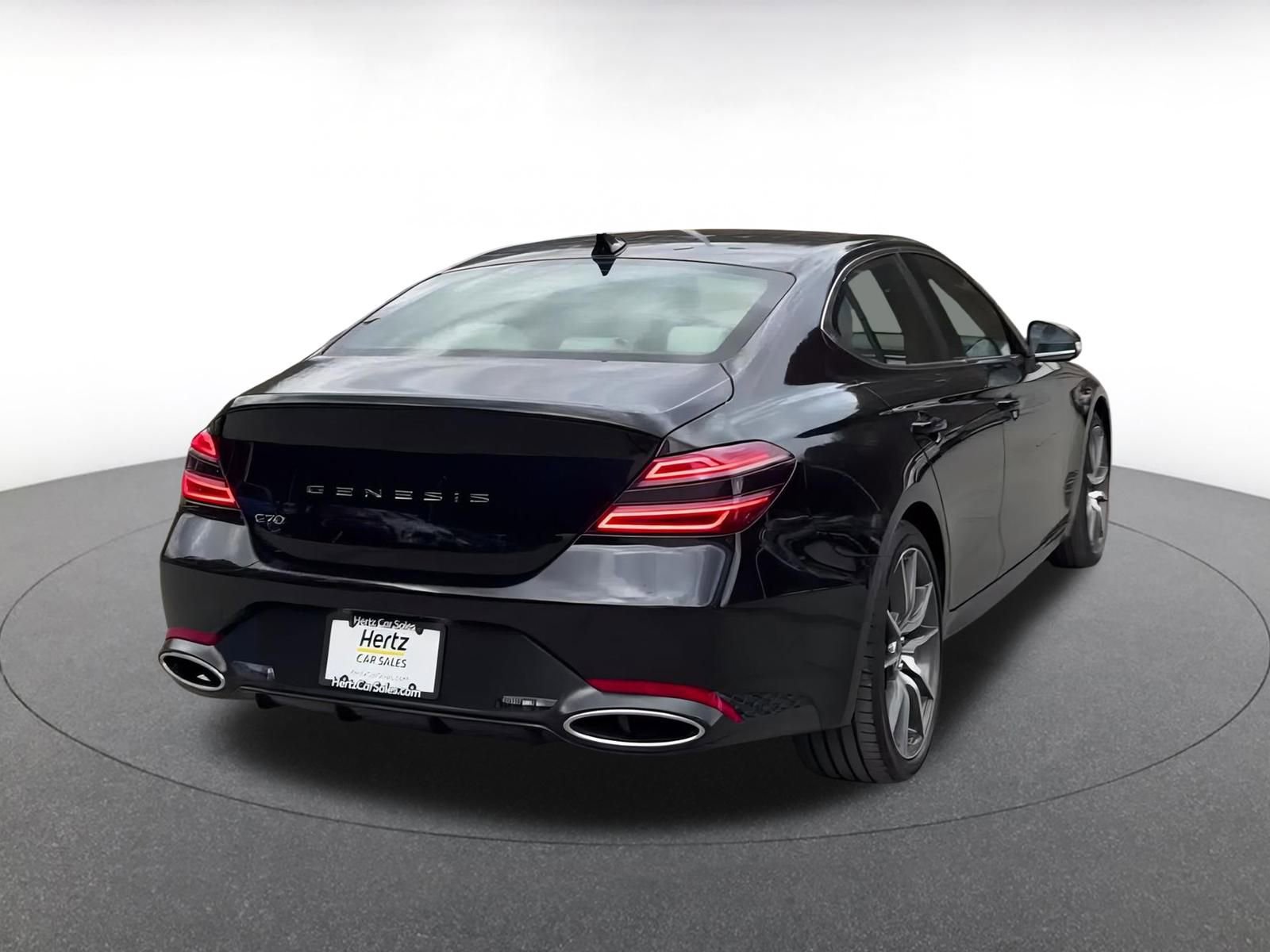 Used 2025 Genesis G70 2.5T image 15