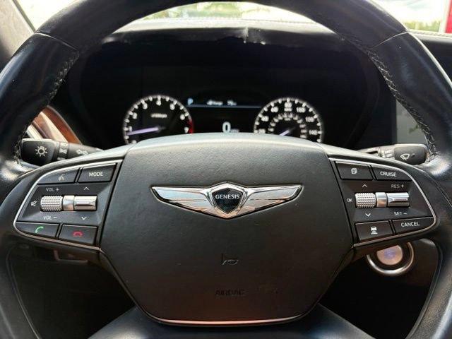 Used 2017 Genesis G90 3.3T Premium RWD image 18