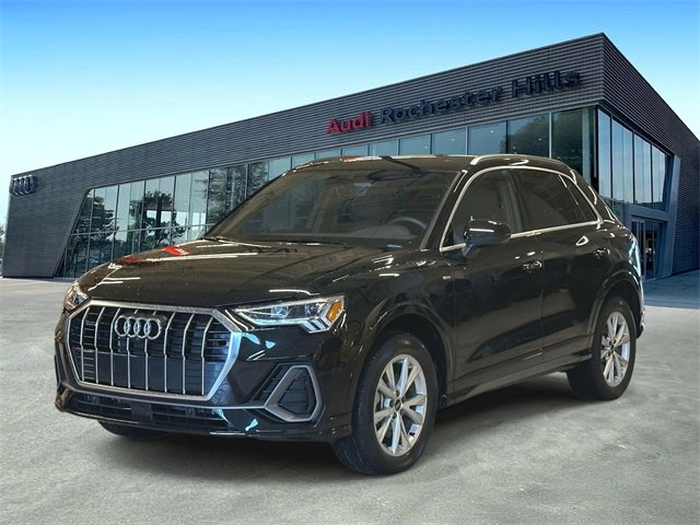 Certified 2025 Audi Q3 2.0T Premium Plus w/ Premium Plus Package