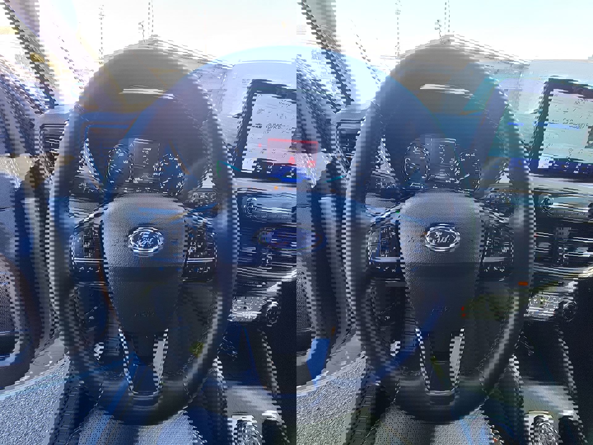 Used 2022 Ford Escape SEL image 11