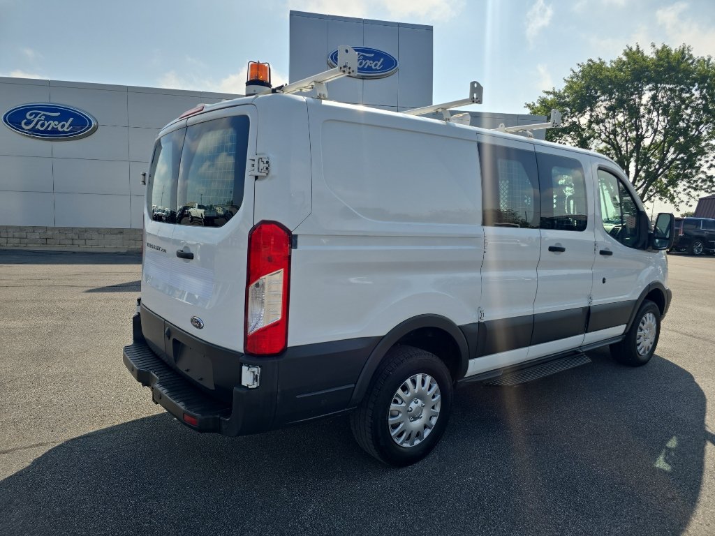 Used 2016 Ford Transit 250 130 Low Roof RWD image 6