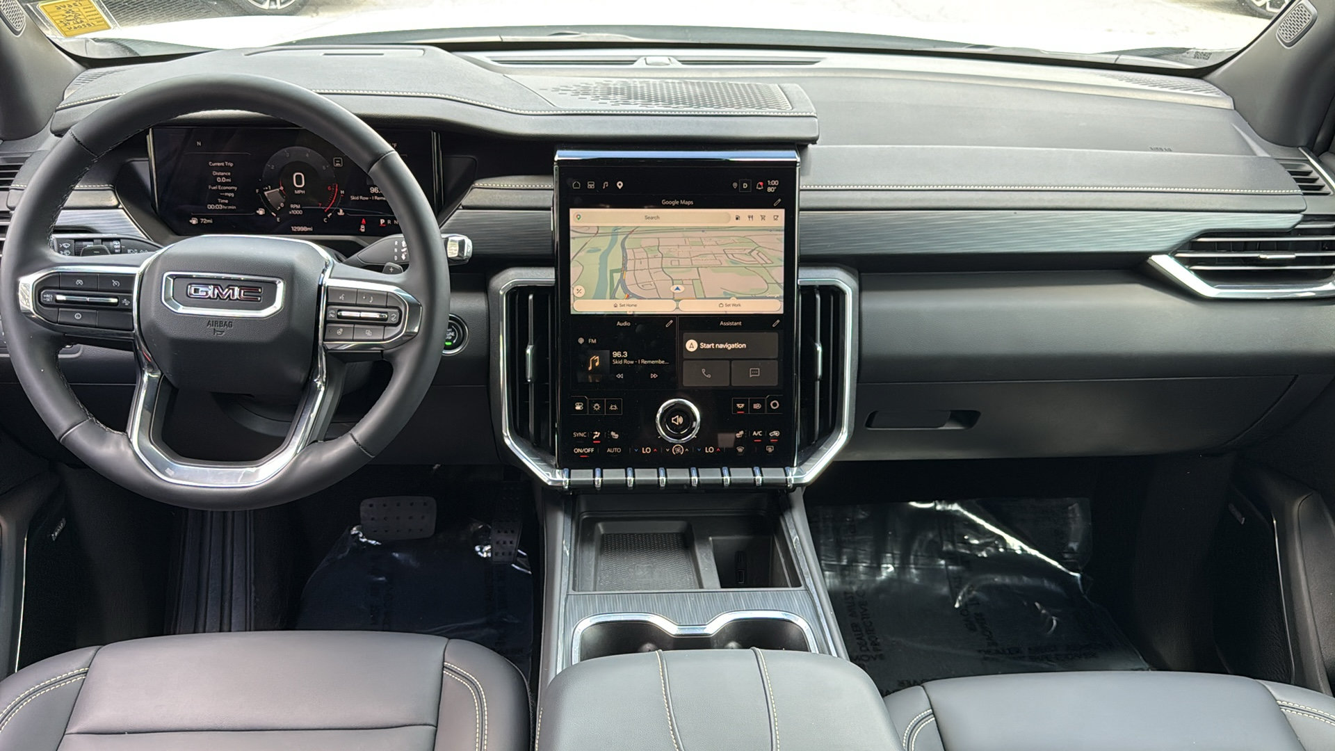 Used 2026 GMC Acadia Elevation w/ Elevation Premium Package FWD image 9