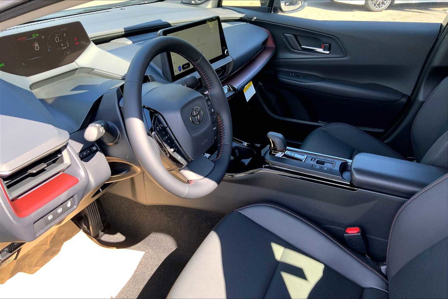 New 2026 Toyota Prius Plug-In Hybrid image 8