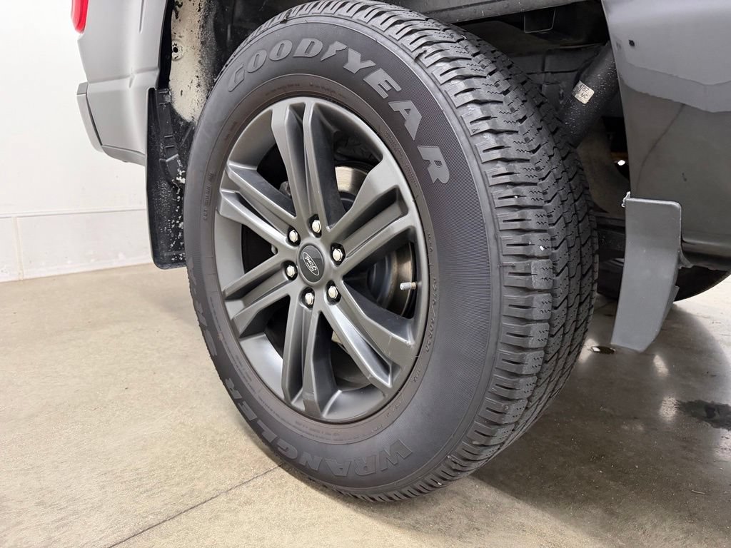 Used 2022 Ford F150 XLT w/ Equipment Group 302A High AWD/4WD image 11