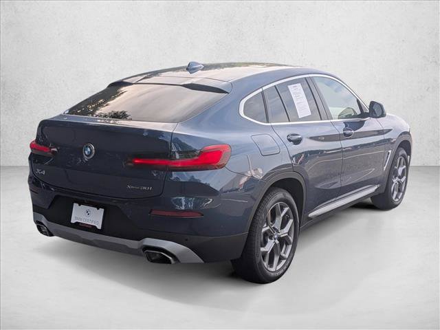 Used 2025 BMW X4 xDrive30i AWD/4WD image 5