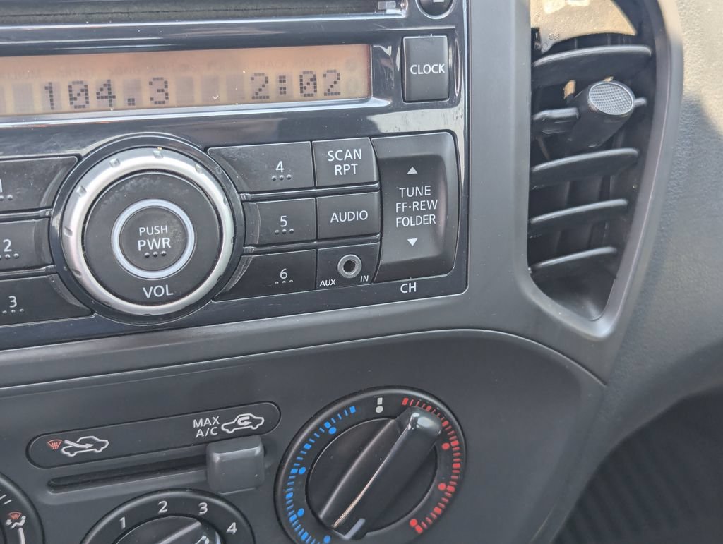 Used 2013 Nissan Juke S AWD/4WD image 16
